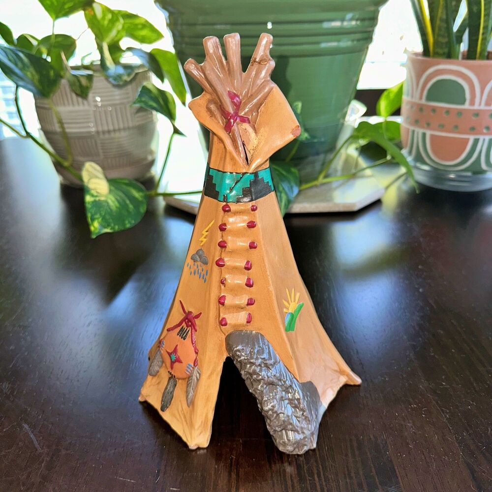 Native American Indian Tipi (teepee) Ceramic Tent Vintage 9 1/2" Tall